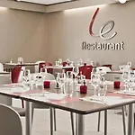 钟楼格勒诺布尔北莫兰沃雷普酒店 穆瓦朗
