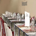钟楼格勒诺布尔北莫兰沃雷普酒店 酒店