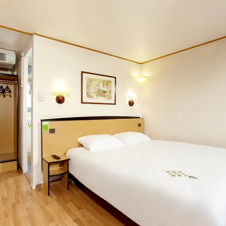 Campanile Grenoble Nord - Moirans-voreppe Hotel 3*